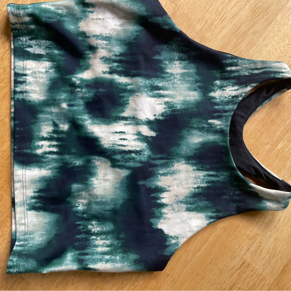 Old Navy Active Black and Green Tank Top girls xl